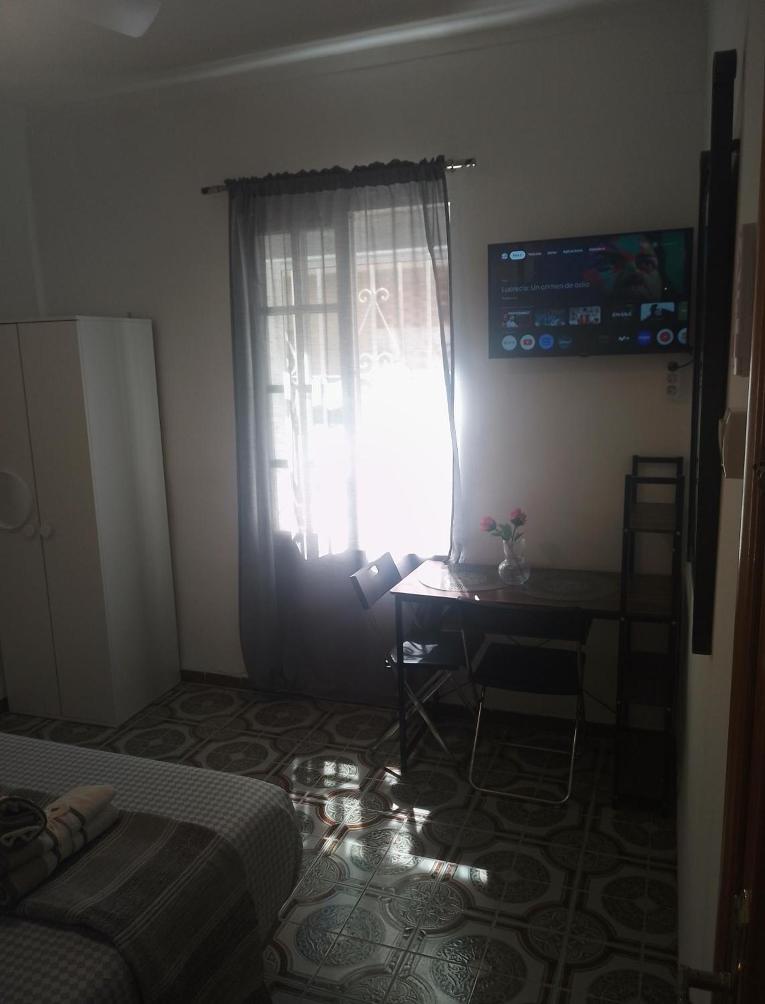 Malaga Center Rooms Экстерьер фото