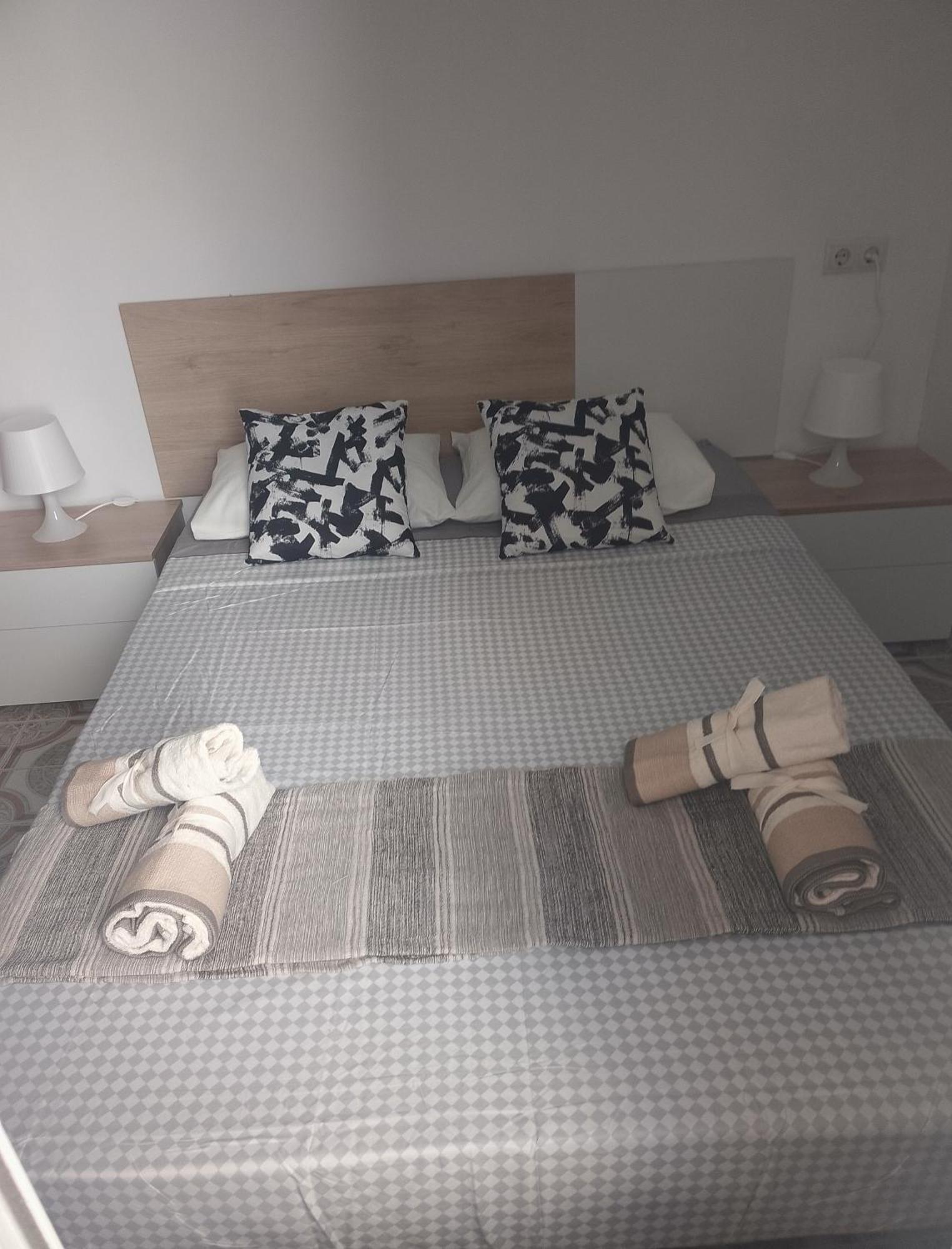 Malaga Center Rooms Экстерьер фото