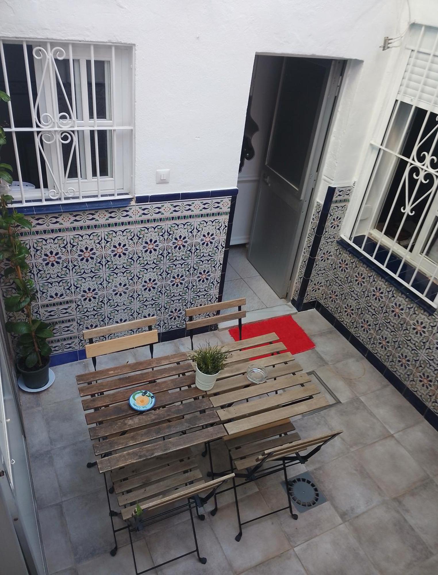 Malaga Center Rooms Экстерьер фото